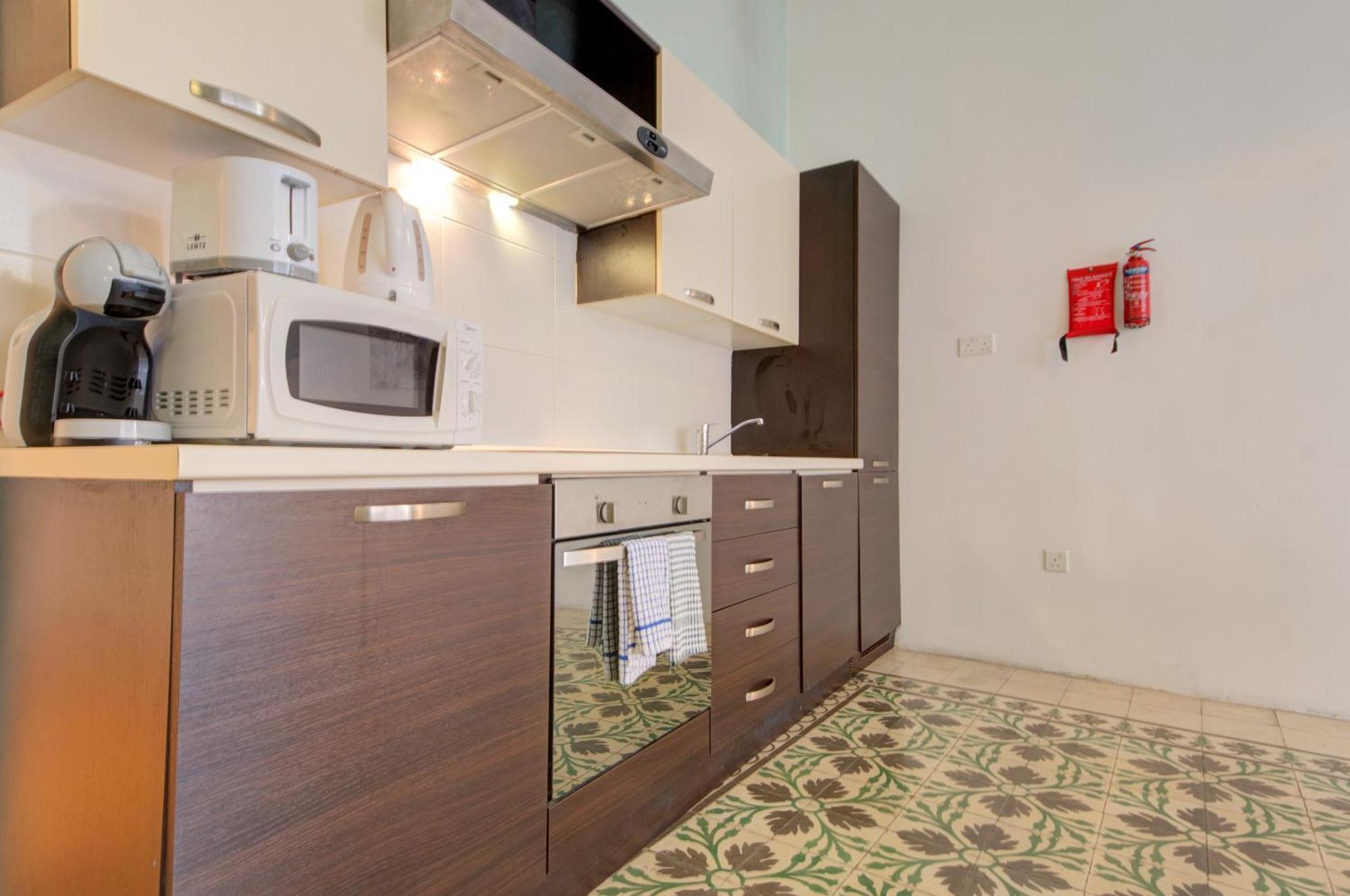 Sapphire Residences - Apartments & Penthouse In Central Sliema By Shortletsmalta Екстериор снимка