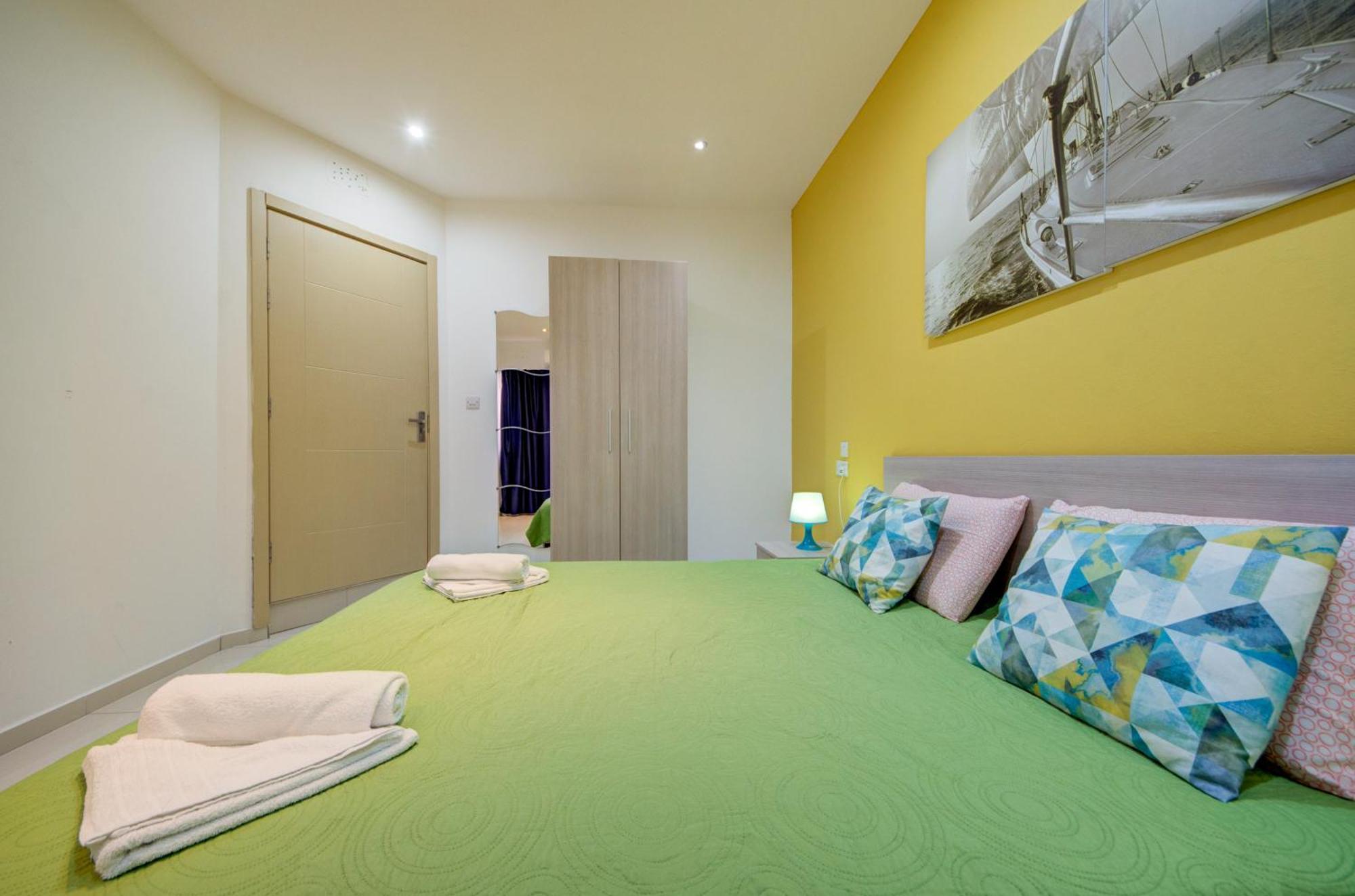 Sapphire Residences - Apartments & Penthouse In Central Sliema By Shortletsmalta Екстериор снимка
