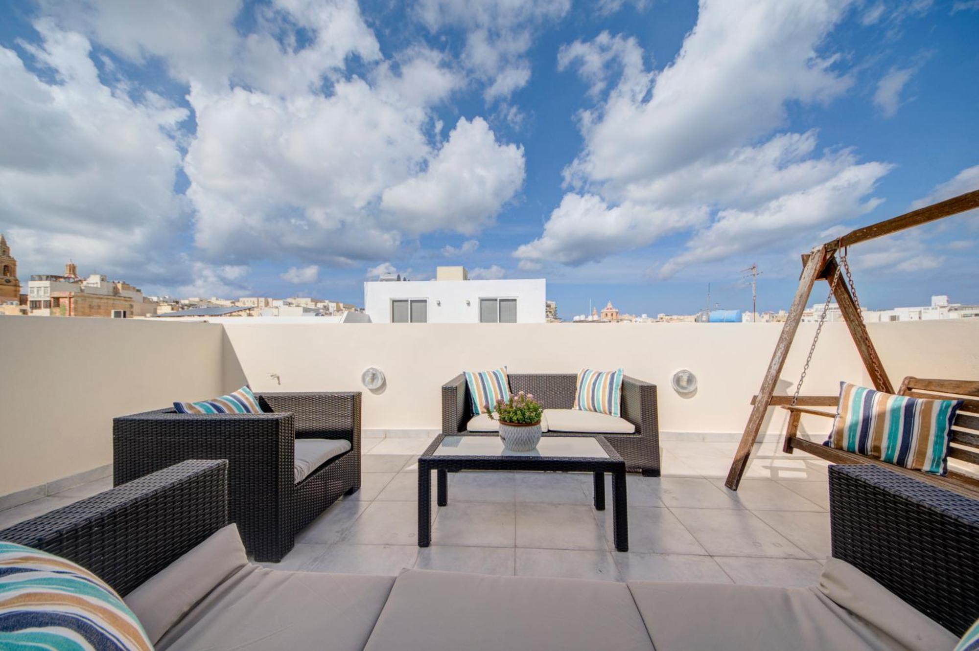 Sapphire Residences - Apartments & Penthouse In Central Sliema By Shortletsmalta Екстериор снимка